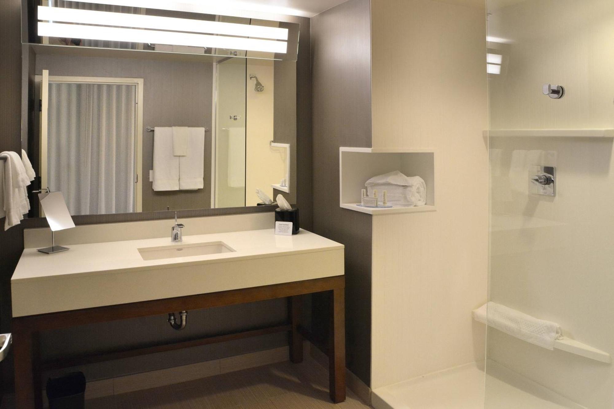 Courtyard By Marriott Youngstown Canfield מראה חיצוני תמונה